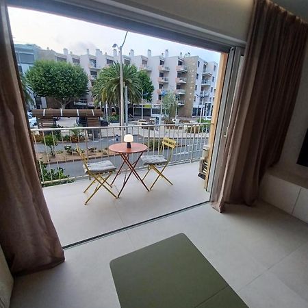 Superbe Appartement A 2 Minutes De La Mer キャバレール・シュル・メール エクステリア 写真